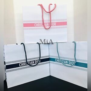 Christian Dior Paper Gift Bag 3pcs (Medium 10.5”x9”x4.5”)